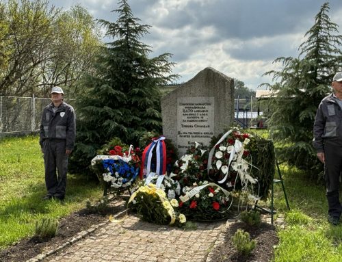 Održan komemorativni skup ispred spomen obeležja Slobodanu Trišiću